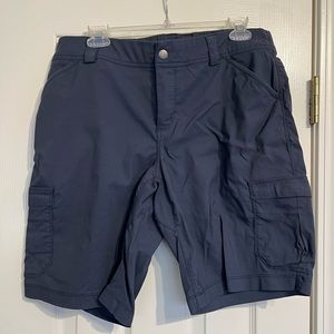 Duluth Trading Co. Women’s Dry on the Fly 10” shorts - Size 12